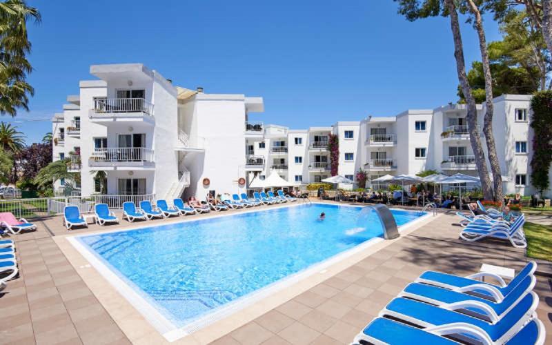 بورت ذالكوذيا Apartamentos Ferrer Playa De Alcudia المظهر الخارجي الصورة